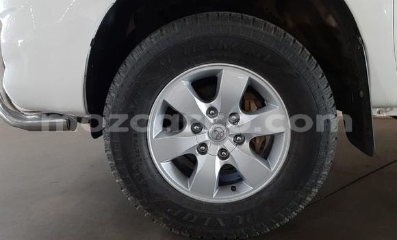 Comprar Usado Toyota Hilux Branco Carro em Maputo em Maputo Comprar Usado Toyota Hilux Branco Carro em Maputo em Maputo