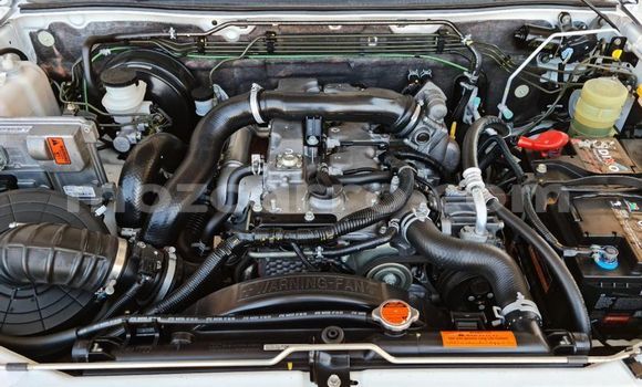 Tenga Tsaru Isuzu KB Chena Mota in Maputo in Maputo Tenga Tsaru Isuzu KB Chena Mota in Maputo in Maputo