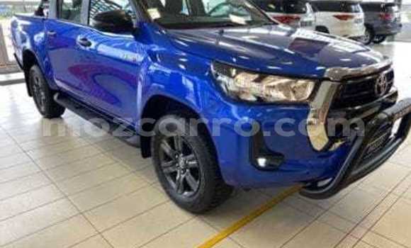 Comprar Usado Toyota Hilux Azul Carro em Catandica em Manica