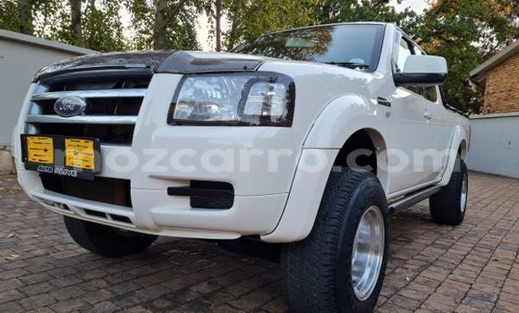 Nunua Ilio tumika Ford Ranger Nyeupe Gari ndani ya Maputo nchini Maputo Nunua Ilio tumika Ford Ranger Nyeupe Gari ndani ya Maputo nchini Maputo