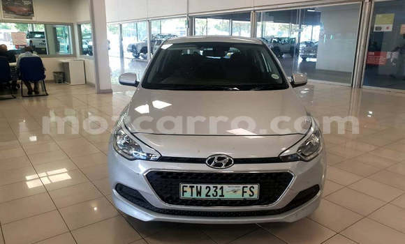 Nunua Ilio tumika Hyundai i20 Fedha Gari ndani ya Maputo nchini Maputo Nunua Ilio tumika Hyundai i20 Fedha Gari ndani ya Maputo nchini Maputo