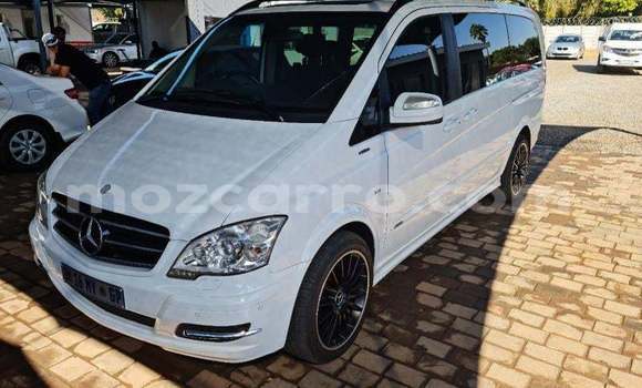 Tenga Tsaru Mercedes‒Benz Viano Chena Mota in Maputo in Maputo Tenga Tsaru Mercedes‒Benz Viano Chena Mota in Maputo in Maputo