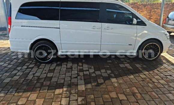Tenga Tsaru Mercedes‒Benz Viano Chena Mota in Maputo in Maputo Tenga Tsaru Mercedes‒Benz Viano Chena Mota in Maputo in Maputo