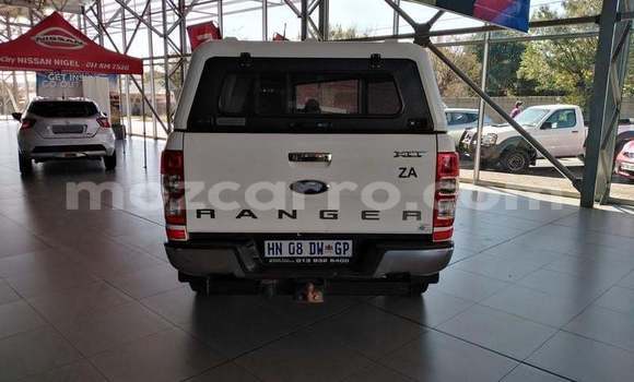 Nunua Ilio tumika Ford Ranger Nyeupe Gari ndani ya Mabalane nchini Gaza Nunua Ilio tumika Ford Ranger Nyeupe Gari ndani ya Mabalane nchini Gaza