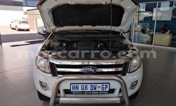 Nunua Ilio tumika Ford Ranger Nyeupe Gari ndani ya Mabalane nchini Gaza Nunua Ilio tumika Ford Ranger Nyeupe Gari ndani ya Mabalane nchini Gaza