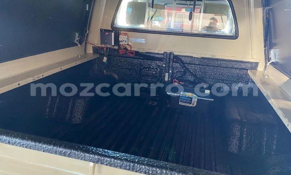 Buy Used Toyota Land Cruiser Beige Car in Maputo in Maputo Buy Used Toyota Land Cruiser Beige Car in Maputo in Maputo