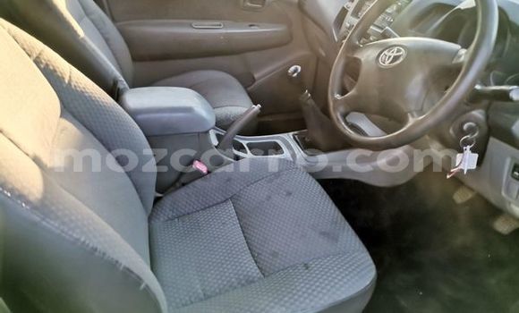 Comprar Usado Toyota Hilux Branco Carro em Maputo em Maputo Comprar Usado Toyota Hilux Branco Carro em Maputo em Maputo