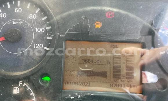 Nunua Ilio tumika Nissan UD Nyeupe Lori ndani ya Maputo nchini Maputo Nunua Ilio tumika Nissan UD Nyeupe Lori ndani ya Maputo nchini Maputo