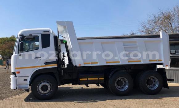 Comprar Usado Nissan UD Branco Caminhão em Maputo em Maputo Comprar Usado Nissan UD Branco Caminhão em Maputo em Maputo