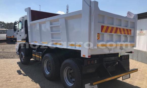 Comprar Usado Nissan UD Branco Caminhão em Maputo em Maputo Comprar Usado Nissan UD Branco Caminhão em Maputo em Maputo