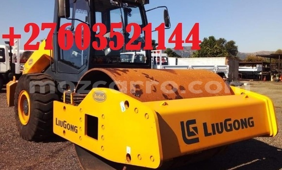 Comprar Usado Caterpillar 120 De outros Caminhão em Maputo em Maputo Comprar Usado Caterpillar 120 De outros Caminhão em Maputo em Maputo