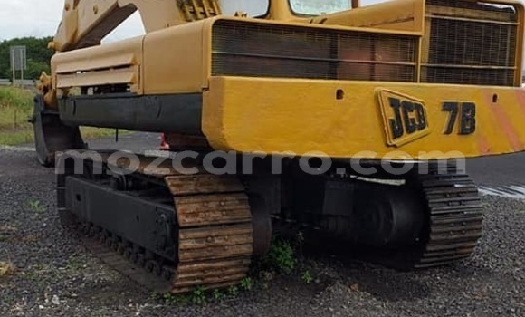 Nunua Ilio tumika Komatsu D31S Nyingine Lori ndani ya Mocambique nchini Nampula Nunua Ilio tumika Komatsu D31S Nyingine Lori ndani ya Mocambique nchini Nampula