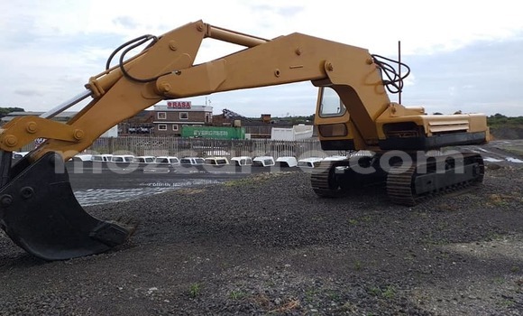 Nunua Ilio tumika Komatsu D31S Nyingine Lori ndani ya Mocambique nchini Nampula Nunua Ilio tumika Komatsu D31S Nyingine Lori ndani ya Mocambique nchini Nampula