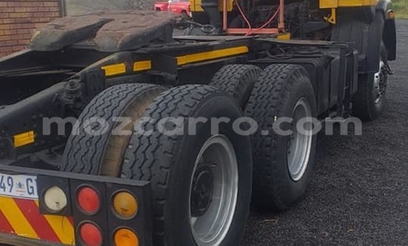 Nunua Ilio tumika Iveco Cargo Nyingine Lori ndani ya Mocambique nchini Nampula Nunua Ilio tumika Iveco Cargo Nyingine Lori ndani ya Mocambique nchini Nampula