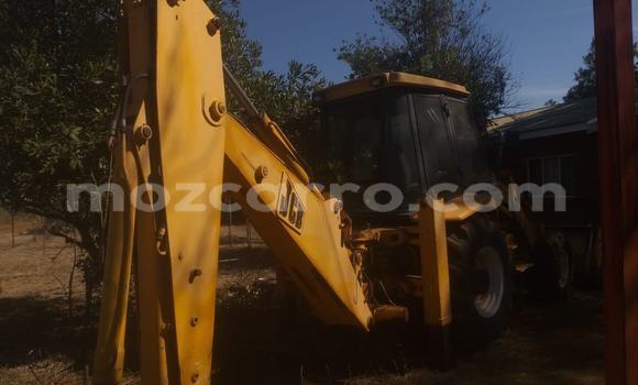Tenga Tsaru Isuzu FTR 850 Zvimwe Rori in Mocambique in Nampula Tenga Tsaru Isuzu FTR 850 Zvimwe Rori in Mocambique in Nampula