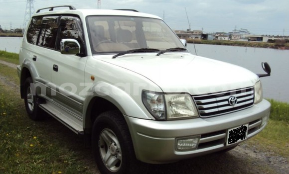 Comprar Usado Toyota Prado Branco Carro em Maputo em Maputo
