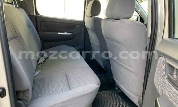Buy Used Toyota Hilux Brown Car in Maputo in Maputo Buy Used Toyota Hilux Brown Car in Maputo in Maputo