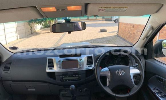 Buy Used Toyota Hilux Brown Car in Maputo in Maputo Buy Used Toyota Hilux Brown Car in Maputo in Maputo