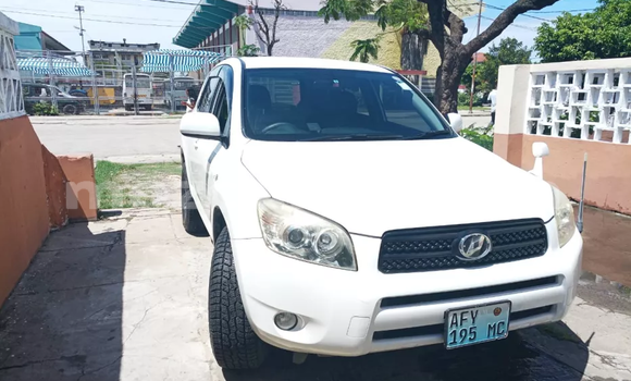 Tenga Tsaru Toyota RAV4 Chena Mota in Maputo in Maputo Tenga Tsaru Toyota RAV4 Chena Mota in Maputo in Maputo