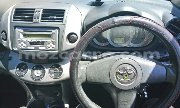 Comprar Usado Toyota RAV4 Branco Carro em Maputo em Maputo Comprar Usado Toyota RAV4 Branco Carro em Maputo em Maputo