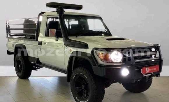 Comprar Usado Toyota Land Cruiser Branco Carro em Maputo em Maputo Comprar Usado Toyota Land Cruiser Branco Carro em Maputo em Maputo