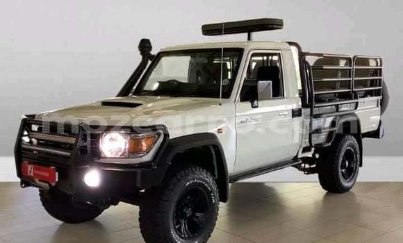 Comprar Usado Toyota Land Cruiser Branco Carro em Maputo em Maputo Comprar Usado Toyota Land Cruiser Branco Carro em Maputo em Maputo
