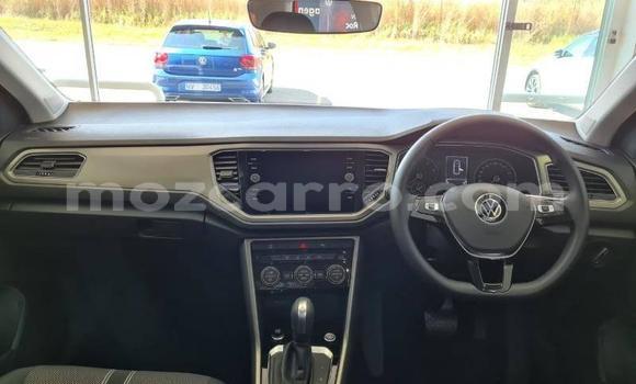 Comprar Usado Volkswagen T-Roc Vermelho Carro em Maputo em Maputo Comprar Usado Volkswagen T-Roc Vermelho Carro em Maputo em Maputo