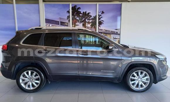 Comprar Usado Jeep Cherokee Prata Carro em Maputo em Maputo Comprar Usado Jeep Cherokee Prata Carro em Maputo em Maputo