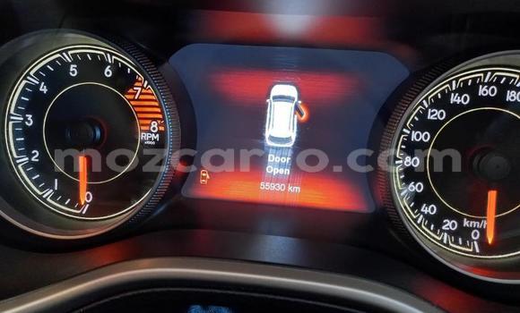 Comprar Usado Jeep Cherokee Prata Carro em Maputo em Maputo Comprar Usado Jeep Cherokee Prata Carro em Maputo em Maputo