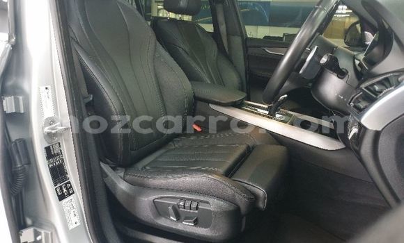 Nunua Ilio tumika BMW X5 Fedha Gari ndani ya Maputo nchini Maputo Nunua Ilio tumika BMW X5 Fedha Gari ndani ya Maputo nchini Maputo
