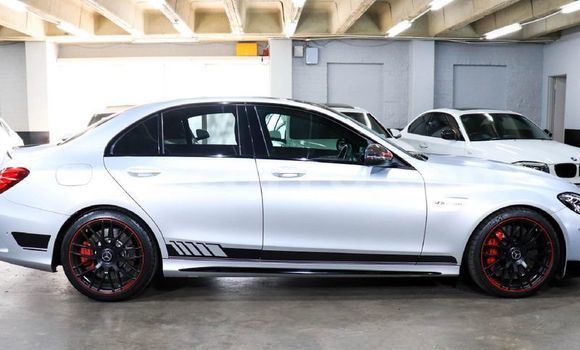 Comprar Usado Mercedes-Benz C-Classe Prata Carro em Maputo em Maputo Comprar Usado Mercedes-Benz C-Classe Prata Carro em Maputo em Maputo