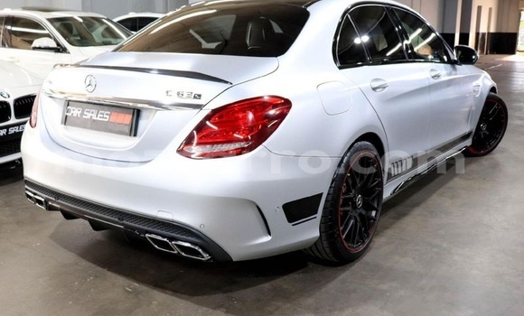 Comprar Usado Mercedes-Benz C-Classe Prata Carro em Maputo em Maputo Comprar Usado Mercedes-Benz C-Classe Prata Carro em Maputo em Maputo