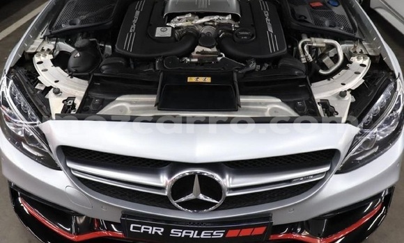 Comprar Usado Mercedes-Benz C-Classe Prata Carro em Maputo em Maputo Comprar Usado Mercedes-Benz C-Classe Prata Carro em Maputo em Maputo