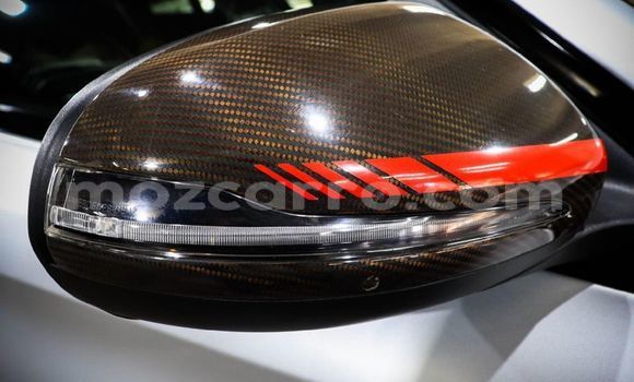 Comprar Usado Mercedes-Benz C-Classe Prata Carro em Maputo em Maputo Comprar Usado Mercedes-Benz C-Classe Prata Carro em Maputo em Maputo