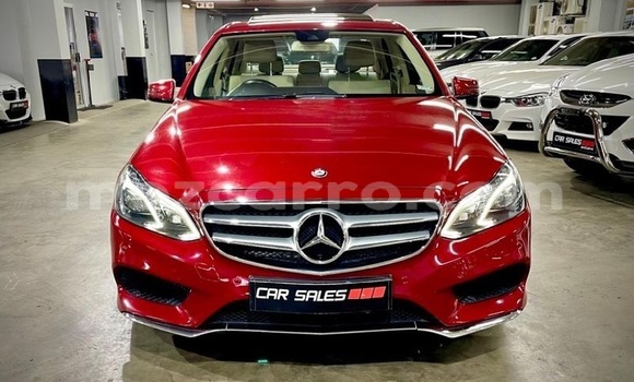 Buy Used Mercedes-Benz E-Classe Red Car in Maputo in Maputo Buy Used Mercedes-Benz E-Classe Red Car in Maputo in Maputo