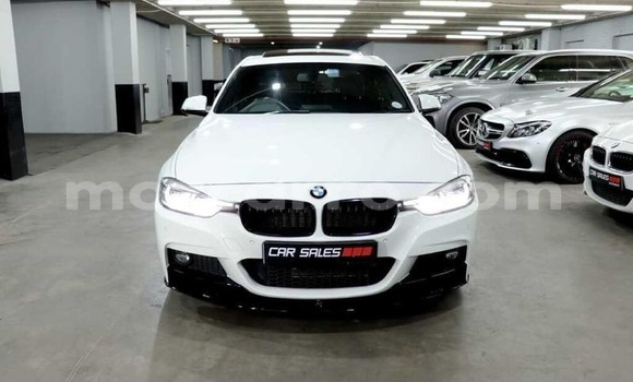 Nunua Ilio tumika BMW 3-Series Nyeupe Gari ndani ya Maputo nchini Maputo Nunua Ilio tumika BMW 3-Series Nyeupe Gari ndani ya Maputo nchini Maputo