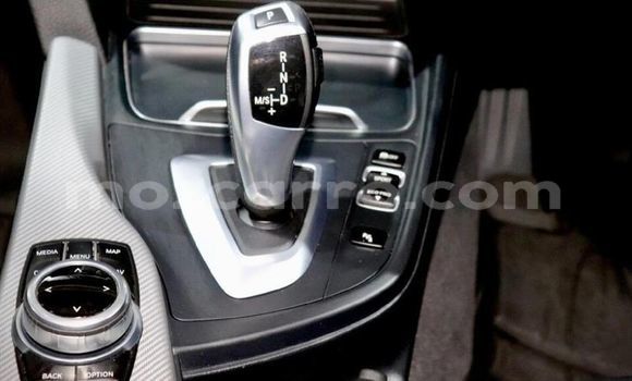 Nunua Ilio tumika BMW 3-Series Nyeupe Gari ndani ya Maputo nchini Maputo Nunua Ilio tumika BMW 3-Series Nyeupe Gari ndani ya Maputo nchini Maputo