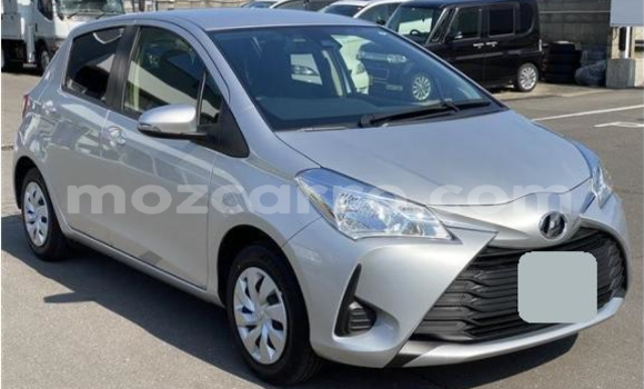 Comprar Usado Toyota Vitz Prata Carro em Maputo em Maputo Comprar Usado Toyota Vitz Prata Carro em Maputo em Maputo