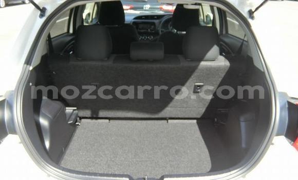 Tenga Tsaru Toyota Vitz Chena Mota in Maputo in Maputo Tenga Tsaru Toyota Vitz Chena Mota in Maputo in Maputo