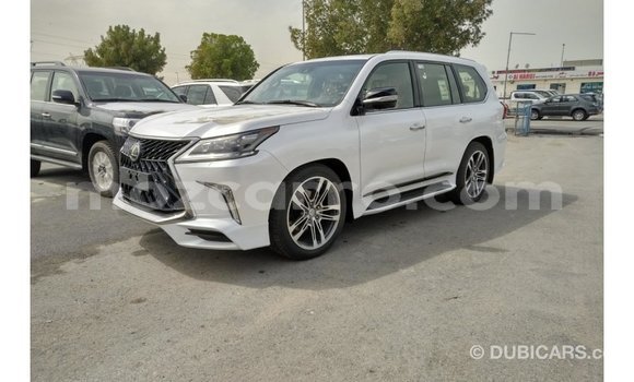 Tenga Imported Lexus LX Chena Mota in Import - Dubai in Cabo Delgado Tenga Imported Lexus LX Chena Mota in Import - Dubai in Cabo Delgado
