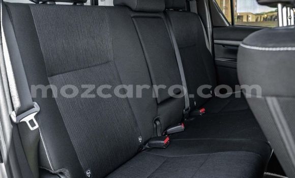 Buy Used Toyota Hilux Silver Car in Maputo in Maputo Buy Used Toyota Hilux Silver Car in Maputo in Maputo