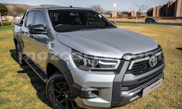 Buy Used Toyota Hilux Silver Car in Maputo in Maputo Buy Used Toyota Hilux Silver Car in Maputo in Maputo