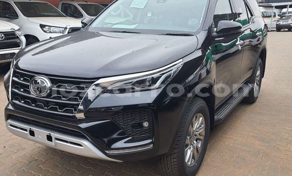 Buy Used Toyota Fortuner Black Car in Maputo in Maputo Buy Used Toyota Fortuner Black Car in Maputo in Maputo