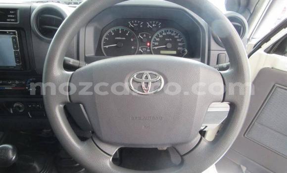 Comprar Usado Toyota Land Cruiser Branco Carro em Maputo em Maputo Comprar Usado Toyota Land Cruiser Branco Carro em Maputo em Maputo