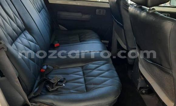 Comprar Usado Toyota Land Cruiser Branco Carro em Maputo em Maputo Comprar Usado Toyota Land Cruiser Branco Carro em Maputo em Maputo