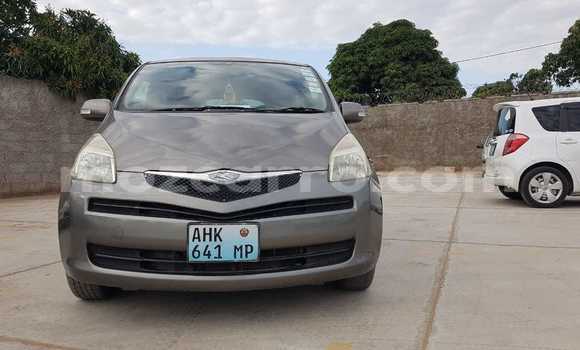 Nunua Ilio tumika Toyota Ractis Beige Gari ndani ya Maputo nchini Maputo