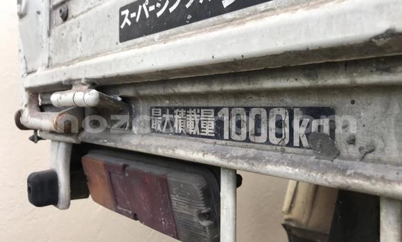 Nunua Ilio tumika Toyota Dyna Nyeupe Gari ndani ya Maputo nchini Maputo Nunua Ilio tumika Toyota Dyna Nyeupe Gari ndani ya Maputo nchini Maputo