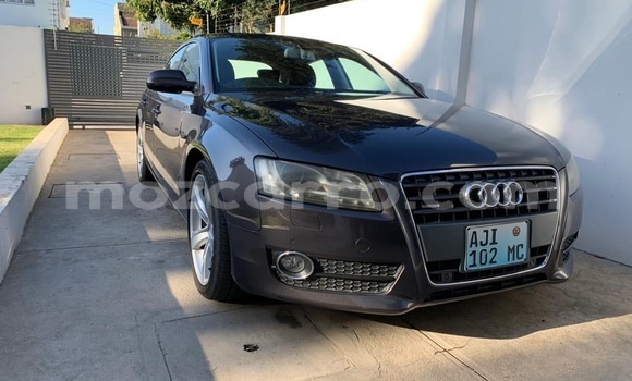 Nunua Mpya Audi A5 Nyeusi Gari ndani ya Maputo nchini Maputo Nunua Mpya Audi A5 Nyeusi Gari ndani ya Maputo nchini Maputo