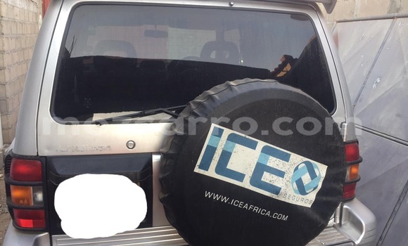 Comprar Usado Mitsubishi Pajero Prata Carro em Maputo em Maputo