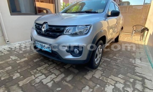 Comprar Usado Renault KWID Prata Carro em Maputo em Maputo
